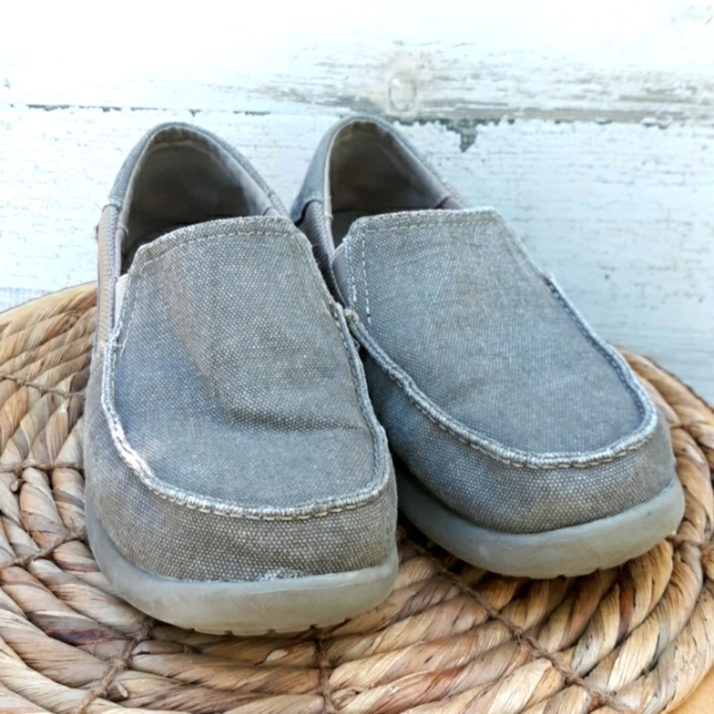 EUC CHILDREN'S CROCS - Picture 9 of 9